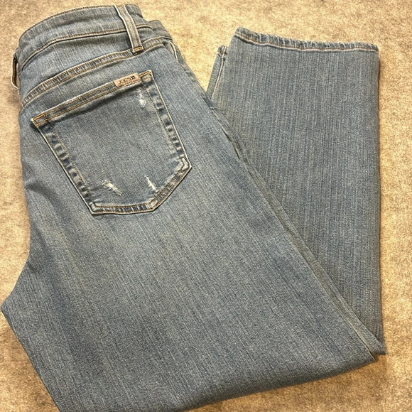 Joe's Loose Fit Crop, Size 31. Light Wash. - Picture 6 of 12